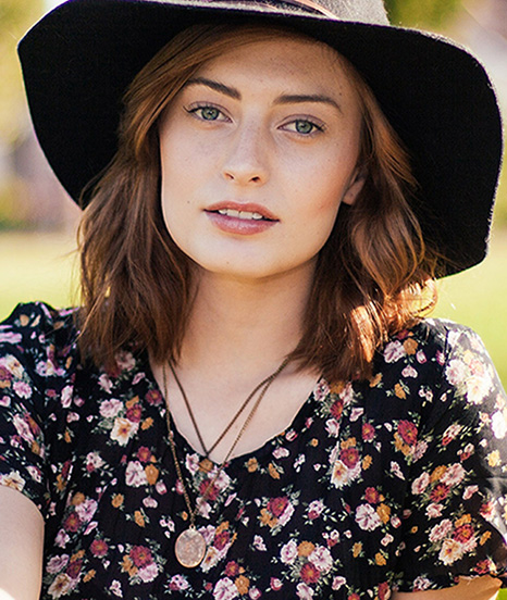 girl with hat